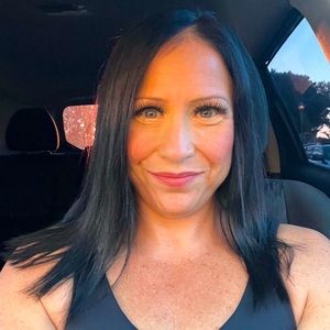 Meet your Posher, Carissa